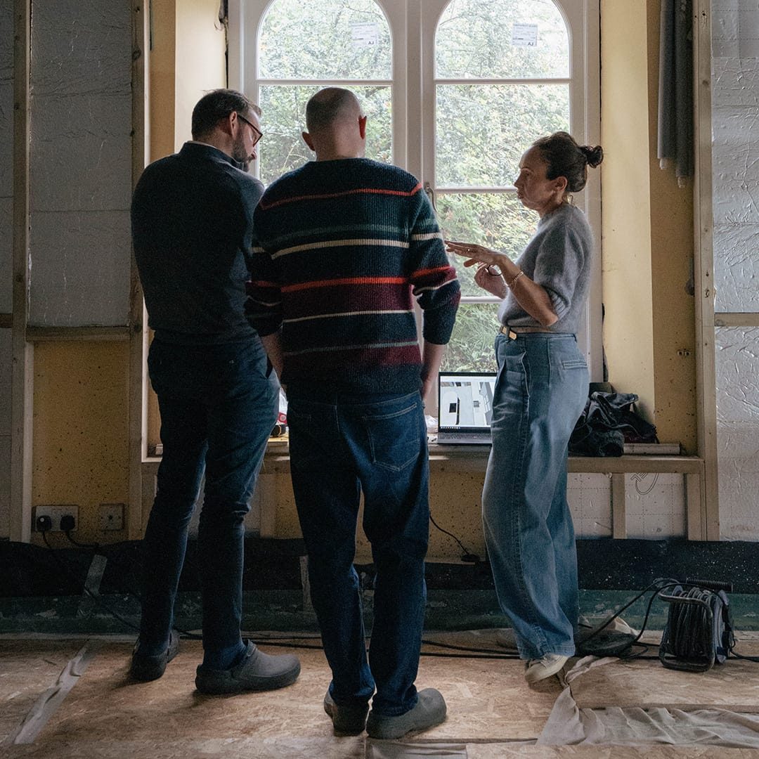 Lindsay discussing kitchen space